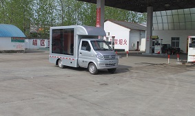 國五東風(fēng)小康3.2平方LED宣傳車（汽油）